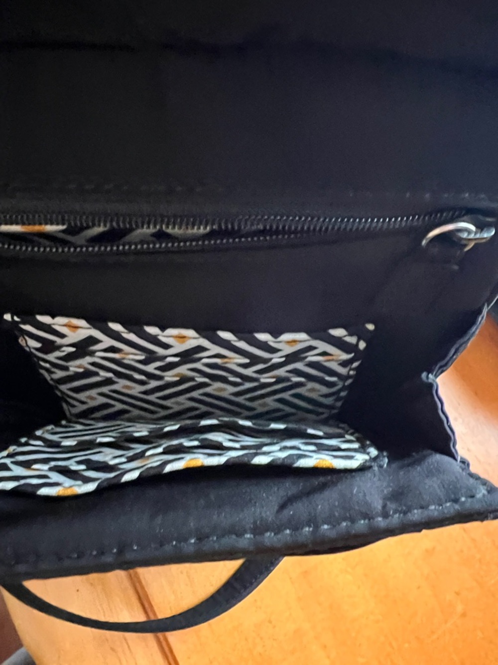 Vera Bradley Black Quilted Crossbody Organizer - Picture 3 of 4